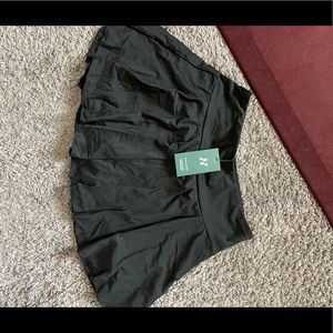 HALARA skort. NWT size L